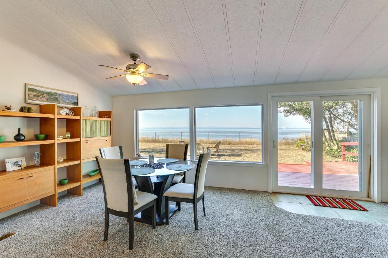 Oceanfront Port Angeles Home With Yard And Views! Bagian luar foto